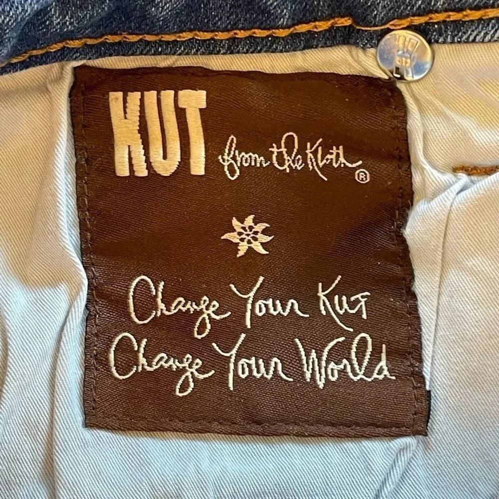 Kut from the Kloth Connie ankle skinny distressed jean size 4